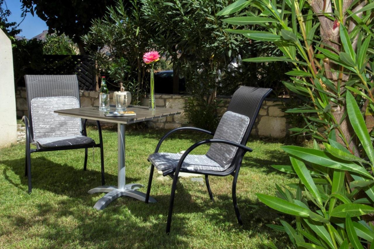 Villa Nopigia Homeleader المظهر الخارجي الصورة
